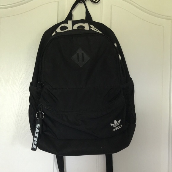 adidas backpack with bottle holder